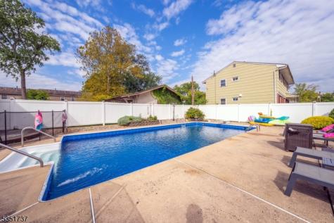 426 Walnut Street Roselle NJ 07203