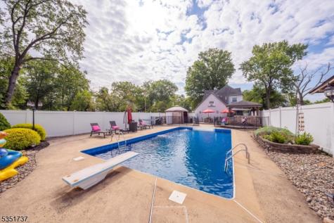 426 Walnut Street Roselle NJ 07203