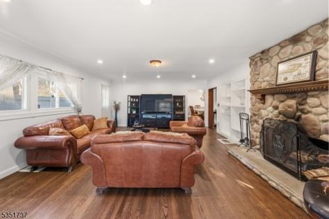 426 Walnut Street Roselle NJ 07203
