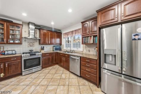 426 Walnut Street Roselle NJ 07203