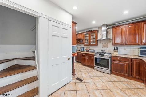 426 Walnut Street Roselle NJ 07203
