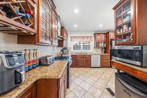 426 Walnut Street Roselle NJ 07203