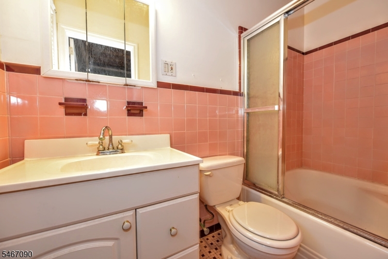 646 Lincoln Avenue Pompton Lakes NJ 07442