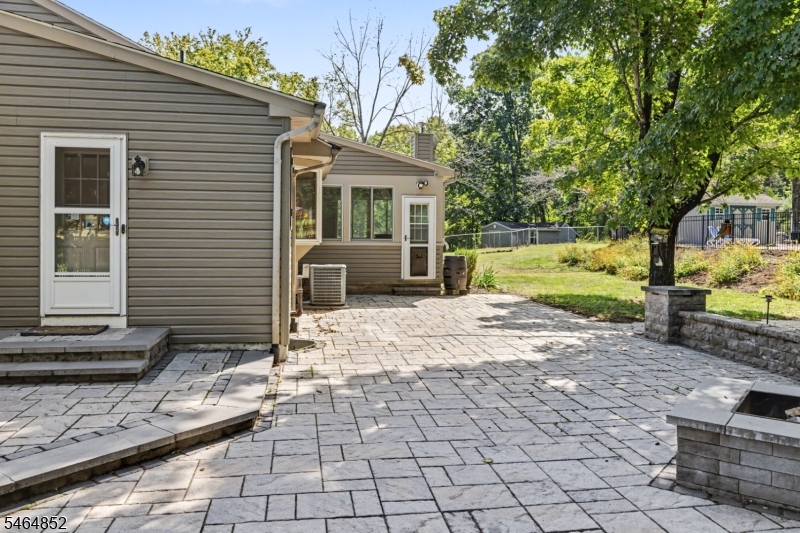 5 Alice Court Blairstown NJ 07825