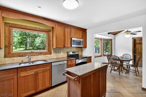 99 Cole Road Readington NJ 08889