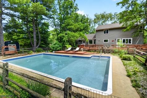 99 Cole Road Readington NJ 08889