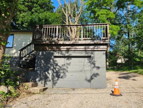 43 E Shore Trail Hardyston NJ 07460