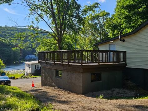 43 E Shore Trail Hardyston NJ 07460