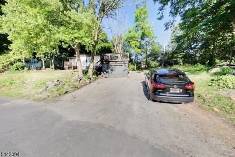 43 E Shore Trail Hardyston NJ 07460