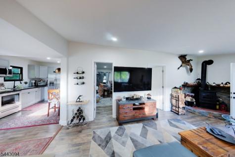 43 E Shore Trail Hardyston NJ 07460