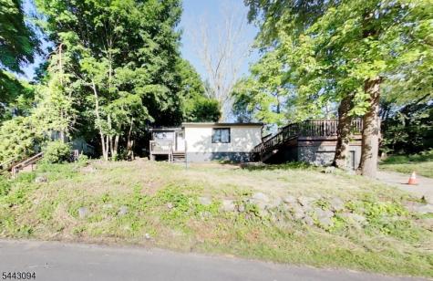43 E Shore Trail Hardyston NJ 07460
