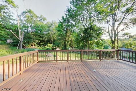 43 E Shore Trail Hardyston NJ 07460