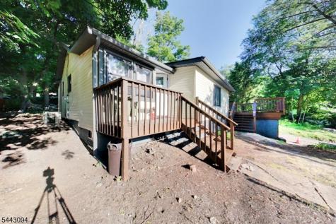 43 E Shore Trail Hardyston NJ 07460