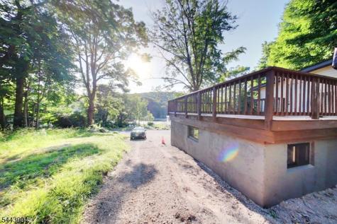 43 E Shore Trail Hardyston NJ 07460