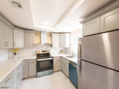 220 Manchester Lane Monroe NJ 08831