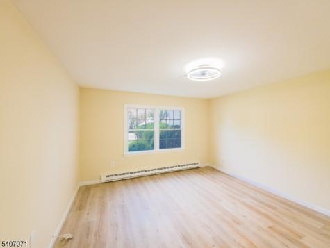 220 Manchester Lane Monroe NJ 08831