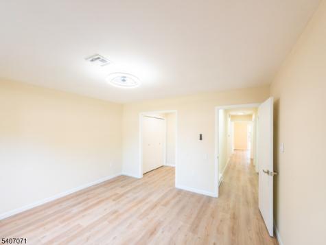 220 Manchester Lane Monroe NJ 08831