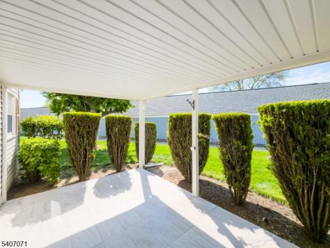 220 Manchester Lane Monroe NJ 08831