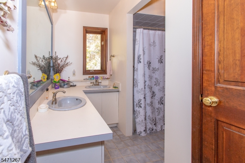 21 Plumer Road Frankford NJ 07860