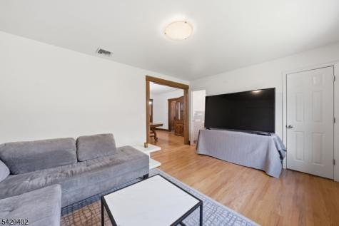 37 Buena Vista Avenue Hawthorne NJ 07506