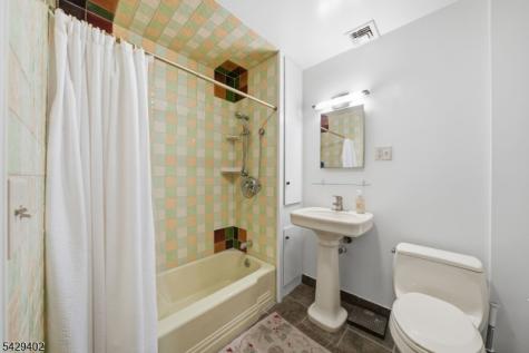 37 Buena Vista Avenue Hawthorne NJ 07506