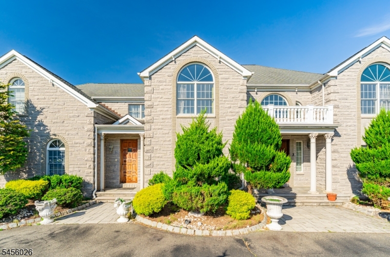 3 Topaz Court Marlboro NJ 07746
