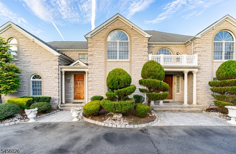 3 Topaz Court Marlboro NJ 07746
