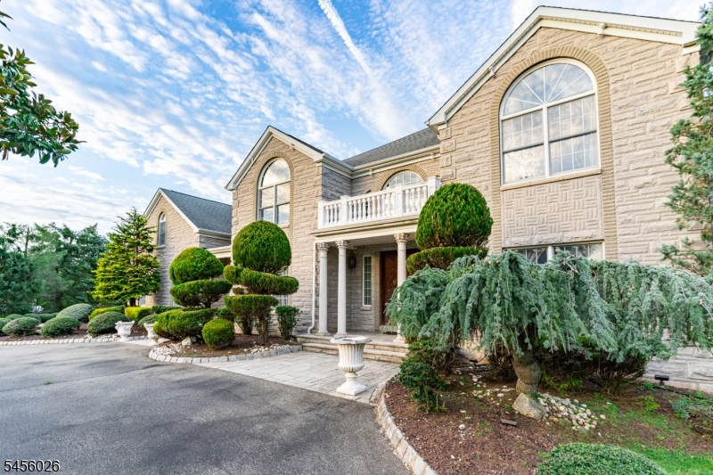 3 Topaz Court Marlboro NJ 07746
