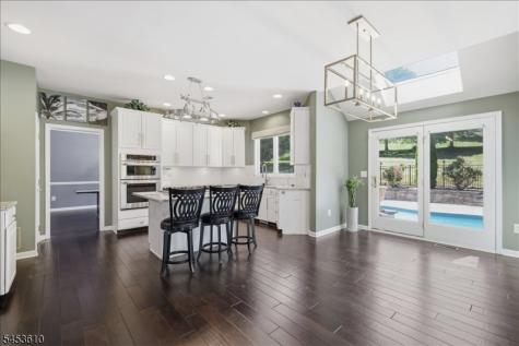 29 Old Schoolhouse Road Bethlehem NJ 08802