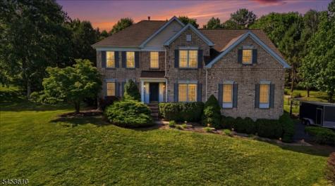 29 Old Schoolhouse Road Bethlehem NJ 08802