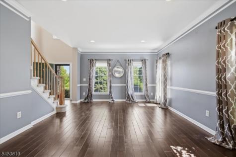 29 Old Schoolhouse Road Bethlehem NJ 08802