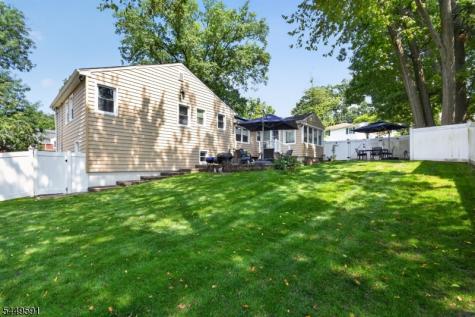12 Nottingham Road West Orange NJ 07052