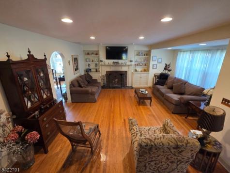 305 E 40th Street Paterson NJ 07504