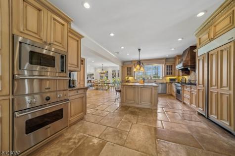 3 Winston Farm Lane Mendham NJ 07931