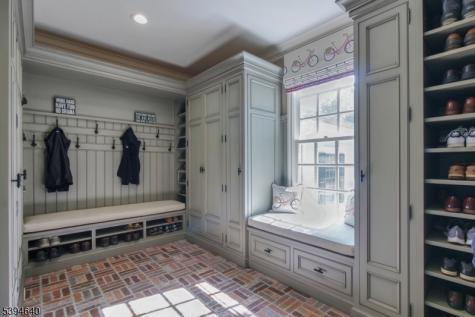 3 Winston Farm Lane Mendham NJ 07931