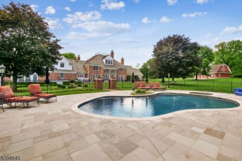 3 Winston Farm Lane Mendham NJ 07931