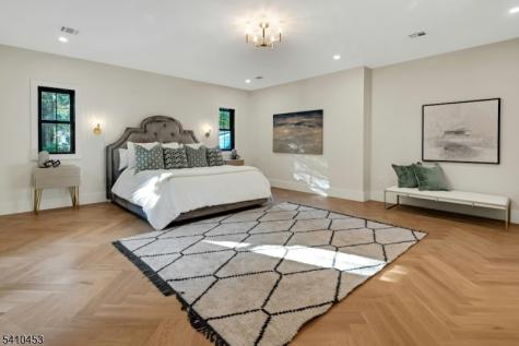 83 W End Avenue Summit NJ 07901