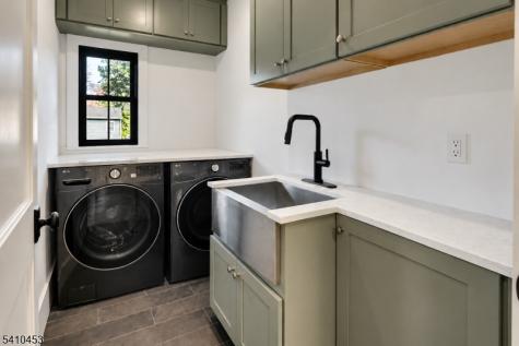 83 W End Avenue Summit NJ 07901