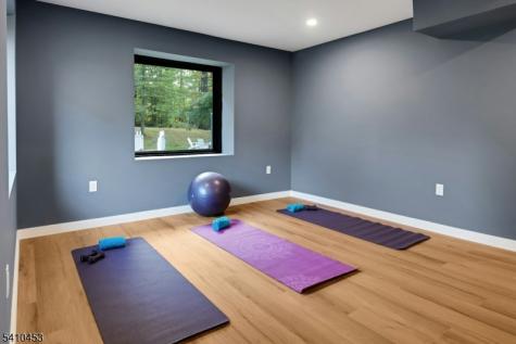 83 W End Avenue Summit NJ 07901