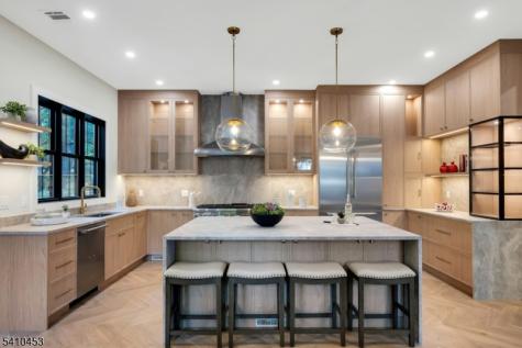 83 W End Avenue Summit NJ 07901