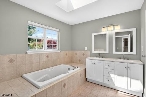 5 Campbell Road Hillsborough NJ 08844