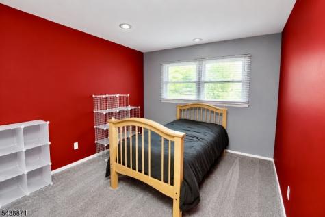 615 Lamanna Drive River Vale NJ 07675