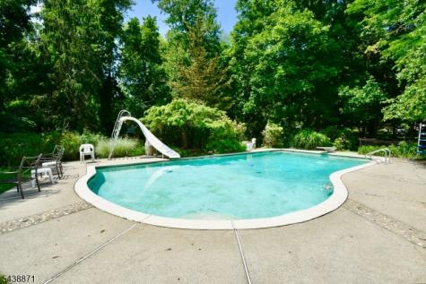 615 Lamanna Drive River Vale NJ 07675