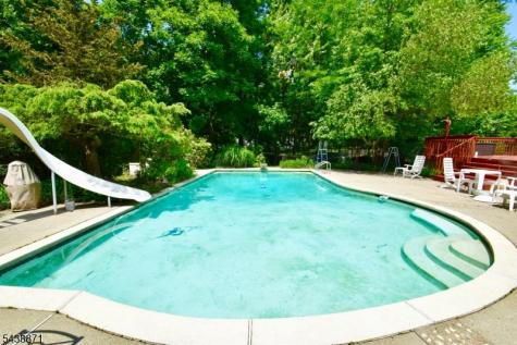 615 Lamanna Drive River Vale NJ 07675