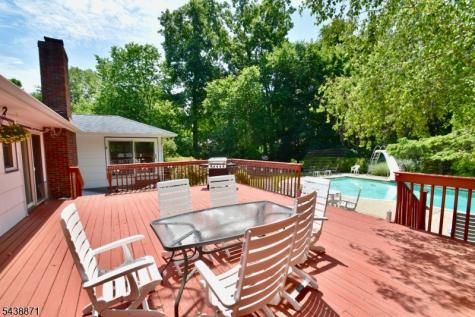 615 Lamanna Drive River Vale NJ 07675
