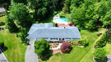 615 Lamanna Drive River Vale NJ 07675