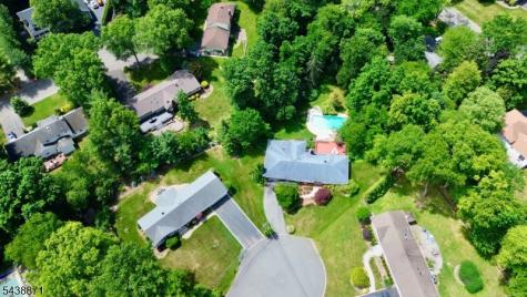 615 Lamanna Drive River Vale NJ 07675