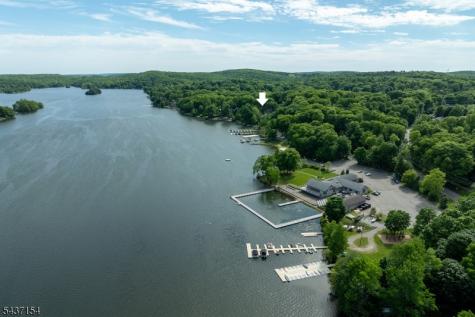 2215 Lakeside Drive Vernon NJ 07422