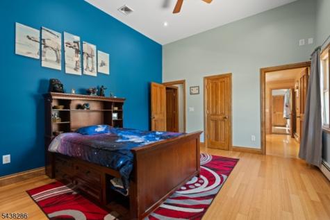15 Kuiken Court Wayne NJ 07470