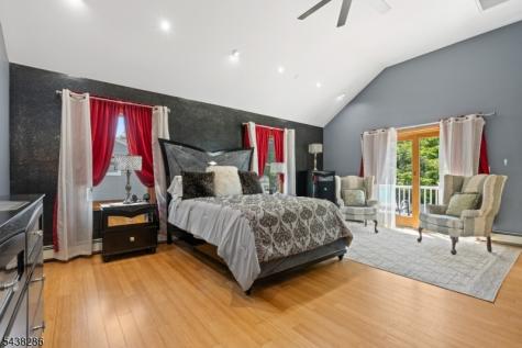 15 Kuiken Court Wayne NJ 07470